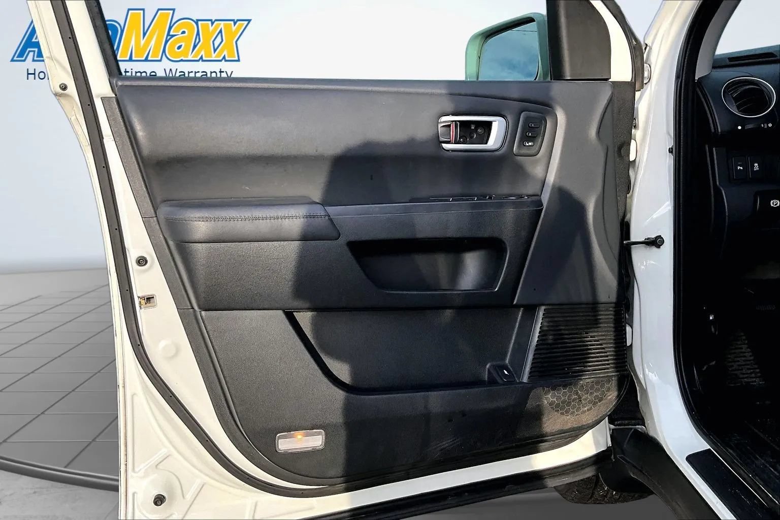 Used 2015 Honda Pilot Touring image 19