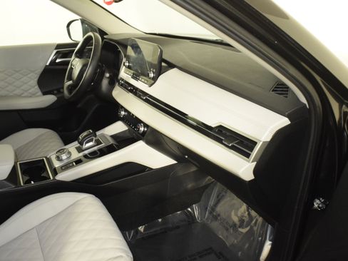 Used 2024 Mitsubishi Outlander SEL image 41