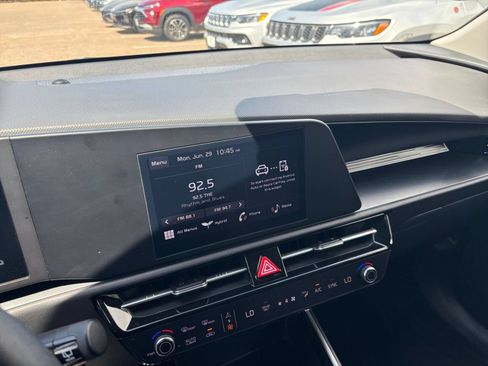 Used 2026 Kia Niro LX FWD image 20