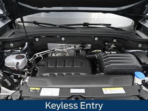 Used 2024 Volkswagen Atlas SEL Premium R-Line AWD/4WD image 15