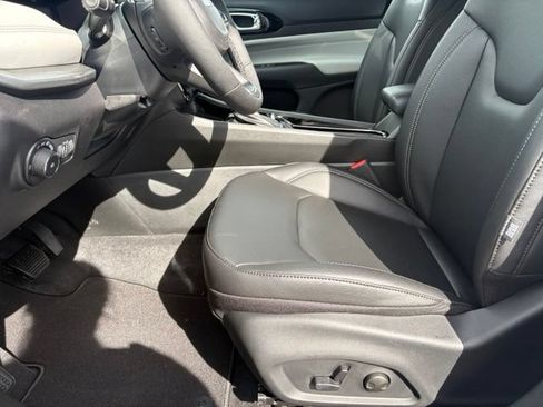 New 2026 Jeep Compass Limited AWD/4WD image 9