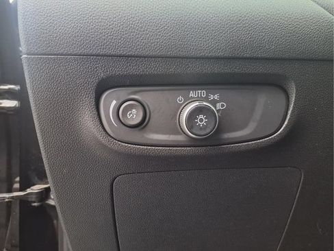 Used 2025 Buick Encore GX Preferred FWD image 18