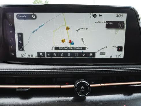 Used 2023 Nissan Ariya AWD image 28