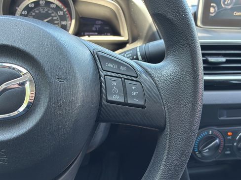 Used 2016 MAZDA MAZDA3 i Sport FWD image 27