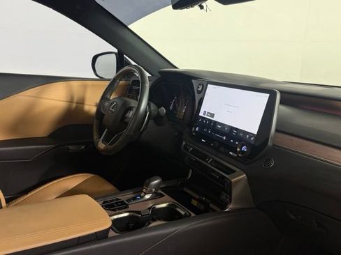 Certified 2023 Lexus RX 350 Premium Plus w/ Accessory Package AWD/4WD image 19
