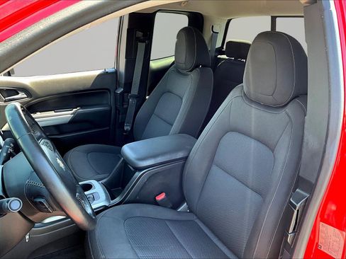 Used 2016 Chevrolet Colorado LT w/ LT Convenience Package RWD image 21