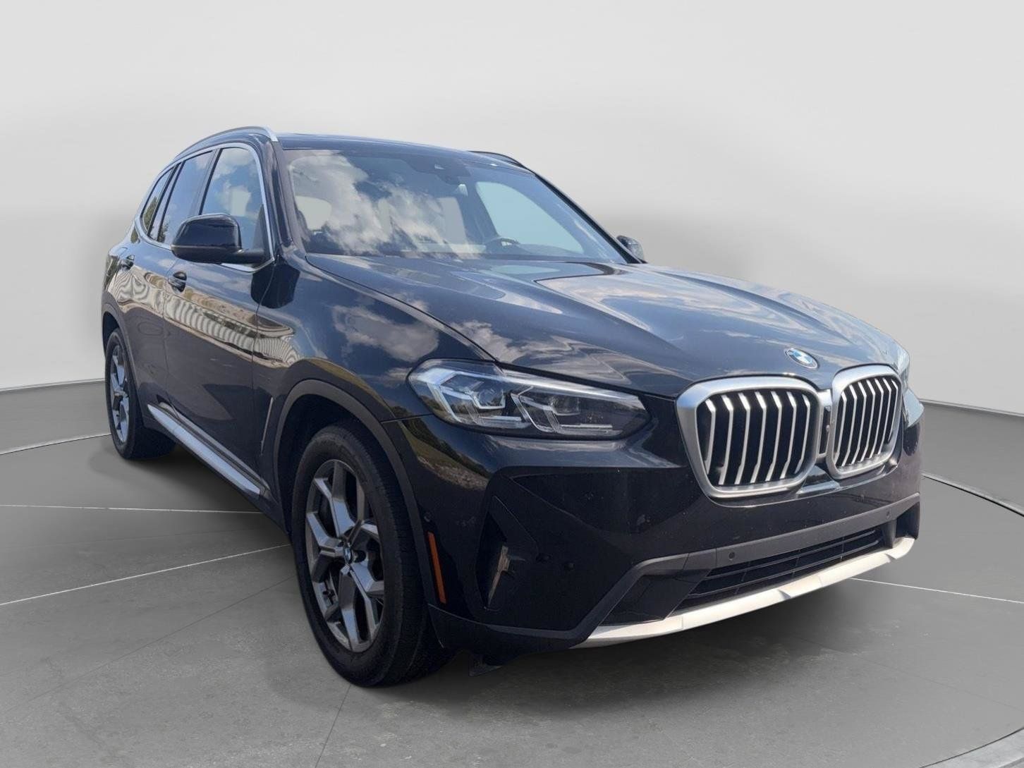 Used 2023 BMW X3 sDrive30i w/ Premium Package RWD image 4