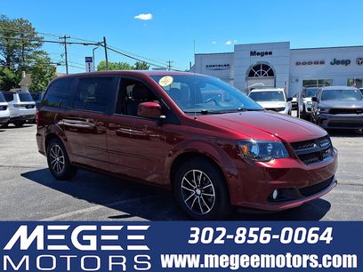 Used 2017 Dodge Grand Caravan SXT w/ Driver Convenience Group
