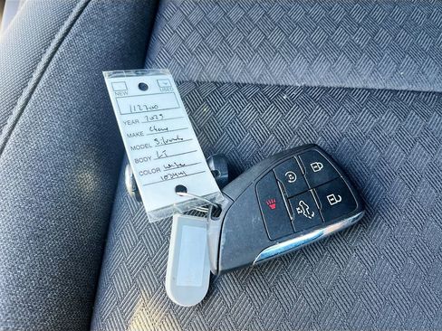 Used 2025 Chevrolet Silverado 1500 LT RWD image 33