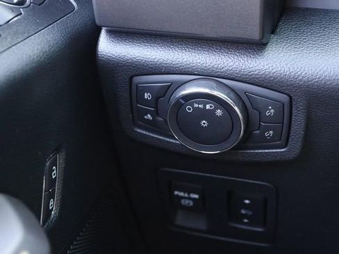 Used 2019 Ford F150 XLT w/ Equipment Group 302A Luxury AWD/4WD image 20