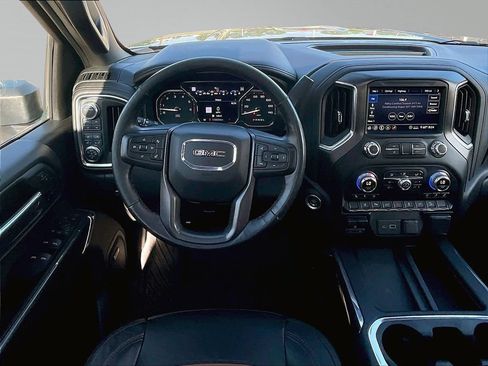 Used 2020 GMC Sierra 3500 AT4 w/ AT4 Premium Package AWD/4WD image 11