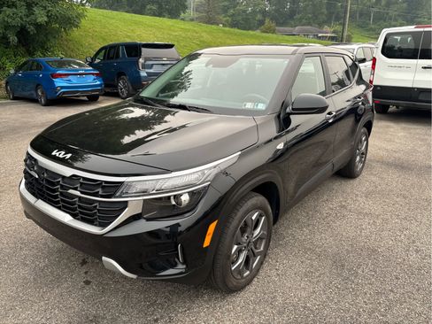 Certified 2024 Kia Seltos LX AWD/4WD image 1