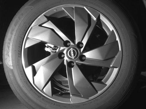 Used 2025 Nissan Rogue SV FWD image 15