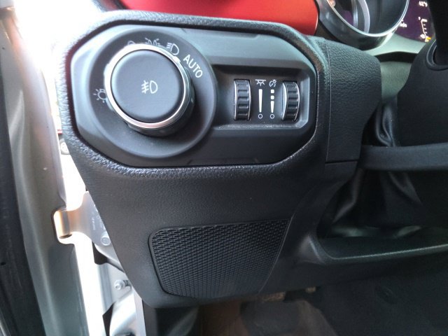 Used 2022 Jeep Wrangler Rubicon w/ LED Lighting Group AWD/4WD image 22