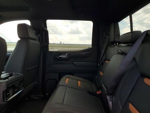 New 2026 GMC Sierra 1500 AT4 w/ Technology Package AWD/4WD image 10