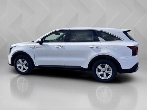 New 2026 Kia Sorento LX image 8