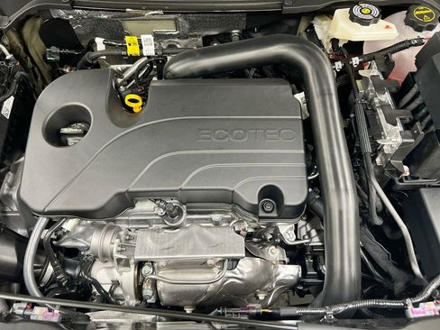 New 2026 Chevrolet Equinox LT FWD image 25