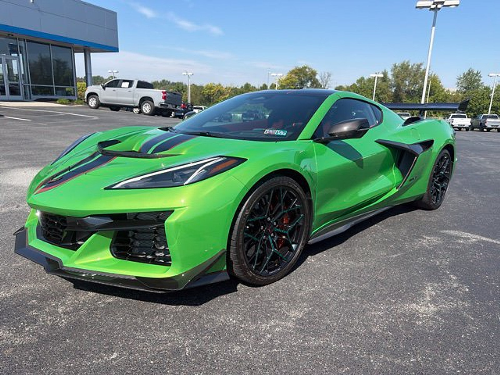 Used 2026 Chevrolet Corvette ZR1 w/ ZR1 Carbon Fiber Aero Package RWD image 4