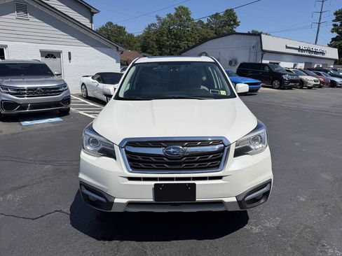 Used 2018 Subaru Forester 2.5i Limited AWD/4WD image 3