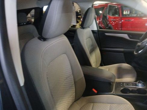 Certified 2022 Ford Escape SE w/ Cold Weather Package image 58