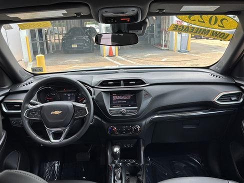Used 2023 Chevrolet TrailBlazer ACTIV FWD image 24