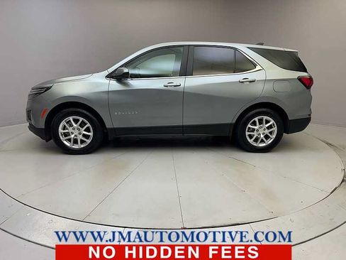 Used 2024 Chevrolet Equinox LT AWD/4WD image 2