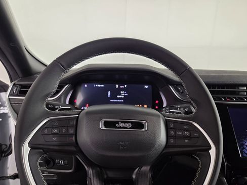 New 2025 Jeep Grand Cherokee Laredo w/ MOPAR Finishing Package image 16