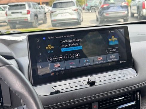 Used 2024 Nissan Rogue Platinum w/ Platinum Premium Package image 23