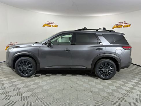 New 2026 Nissan Pathfinder SL w/ SL Premium Package image 2