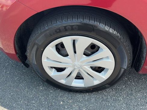 Used 2016 Nissan Versa Note SV FWD image 12