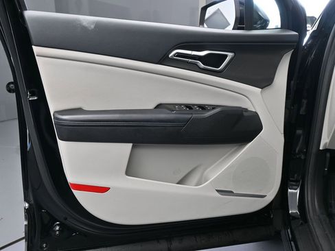 Used 2023 Kia Sportage EX image 30