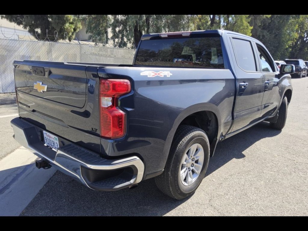 Used 2022 Chevrolet Silverado 1500 LT w/ LPO, Dark Essentials Package AWD/4WD image 2