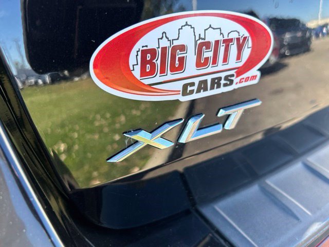 Used 2023 Ford Explorer XLT AWD/4WD image 59