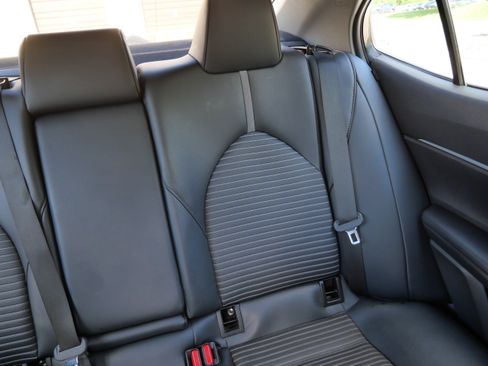 Certified 2023 Toyota Camry SE FWD image 14