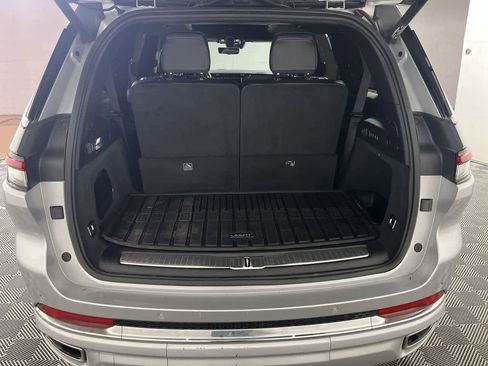 Used 2021 Jeep Grand Cherokee L Overland w/ Luxury Tech Group IV image 30