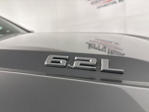 Used 2025 Chevrolet Silverado 1500 High Country w/ Technology Package image 32