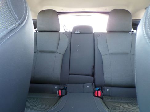 Used 2024 Subaru Crosstrek 2.0i Premium AWD/4WD image 10
