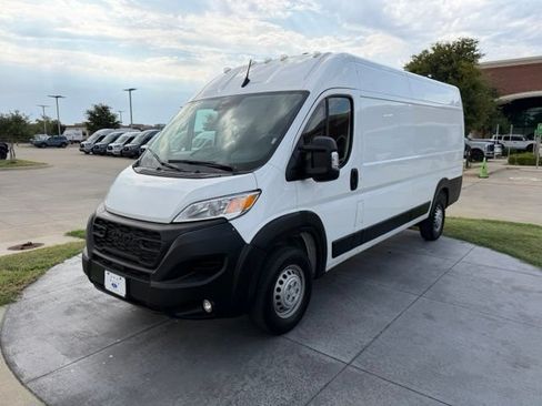 Used 2025 RAM ProMaster 3500 w/ Convenience Group FWD image 3