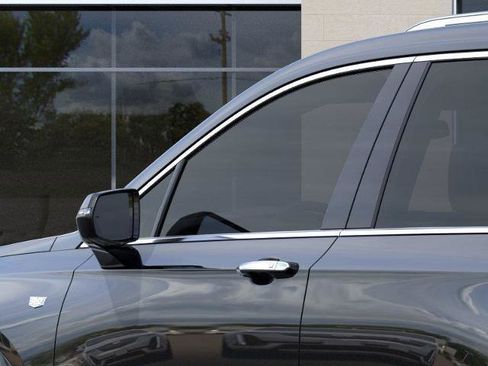 New 2025 Cadillac XT6 Luxury image 12