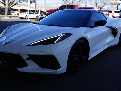 Used 2023 Chevrolet Corvette Stingray Premium Conv w/ Stealth Interior Trim Package image 12