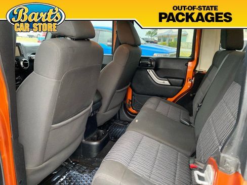 Used 2011 Jeep Wrangler Unlimited Sahara w/ Trailer Tow Group AWD/4WD image 19