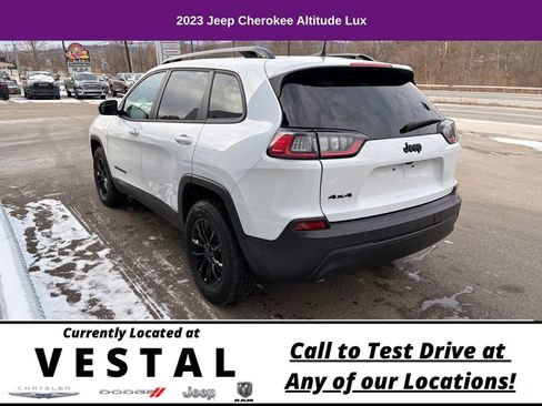 Used 2023 Jeep Cherokee Altitude Lux image 9