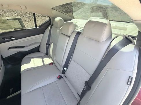 Certified 2023 Nissan Altima 2.5 SL FWD image 24