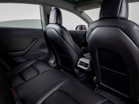 Used 2018 Tesla Model 3 Long Range image 21