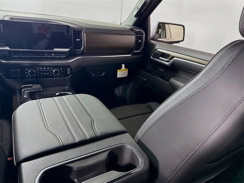New 2026 Chevrolet Silverado 1500 High Country w/ High Country Premium Package image 19