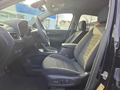 Used 2024 Chevrolet Equinox LT image 18