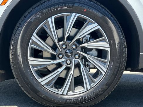 New 2026 Lincoln Aviator 2WD image 26