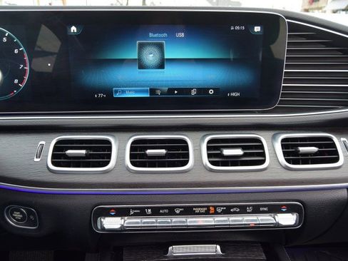 Used 2020 Mercedes-Benz GLE 350 4MATIC w/ Premium Package image 24