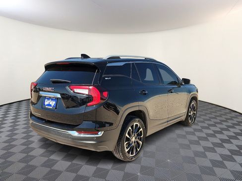 Used 2023 GMC Terrain SLT w/ LPO, Floor Liner Package FWD image 4