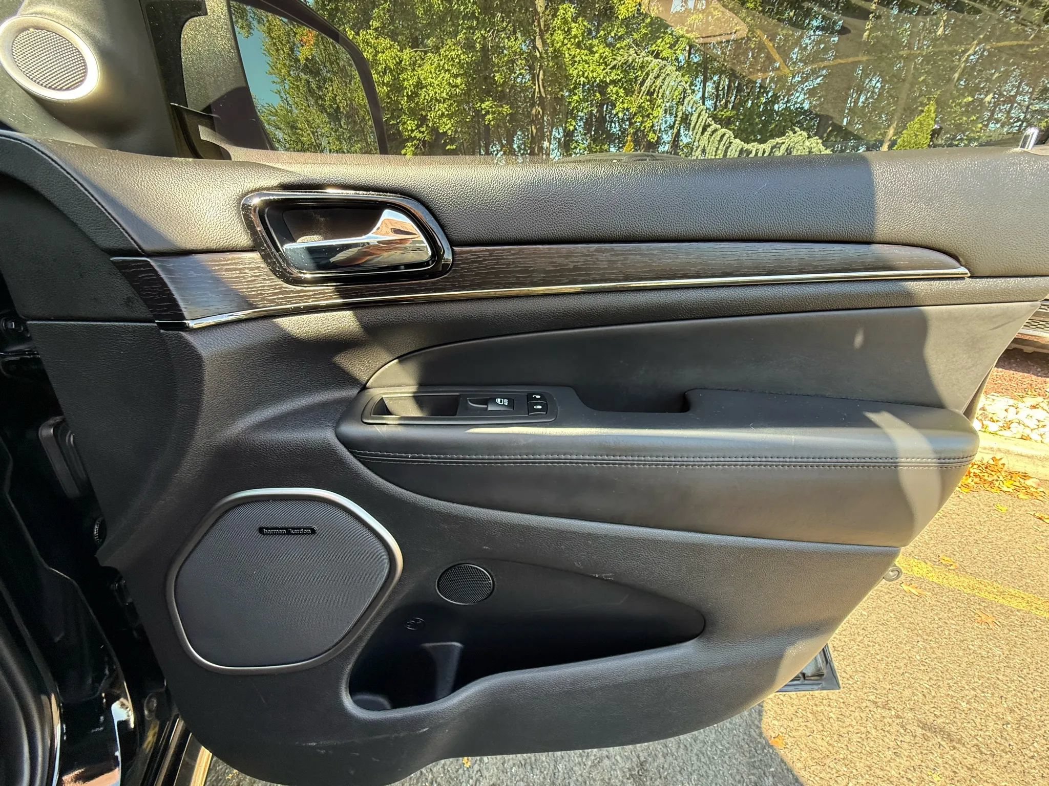 Used 2019 Jeep Grand Cherokee High Altitude AWD/4WD image 31
